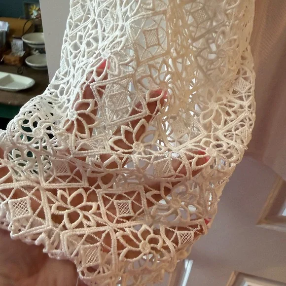 Anthropologie Ivory Scoop Neck Top with Lace Balloon Sleeves - Picture 2 of 5